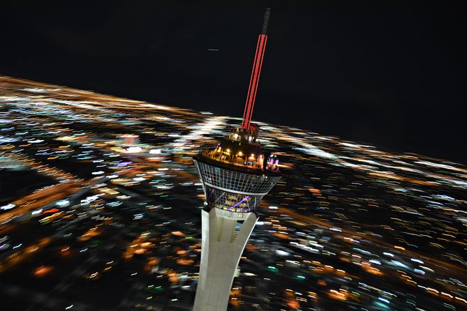 Las Vegas Night Flight Helicopter Wedding Ceremony - A wedding above the lights of Las Vegas