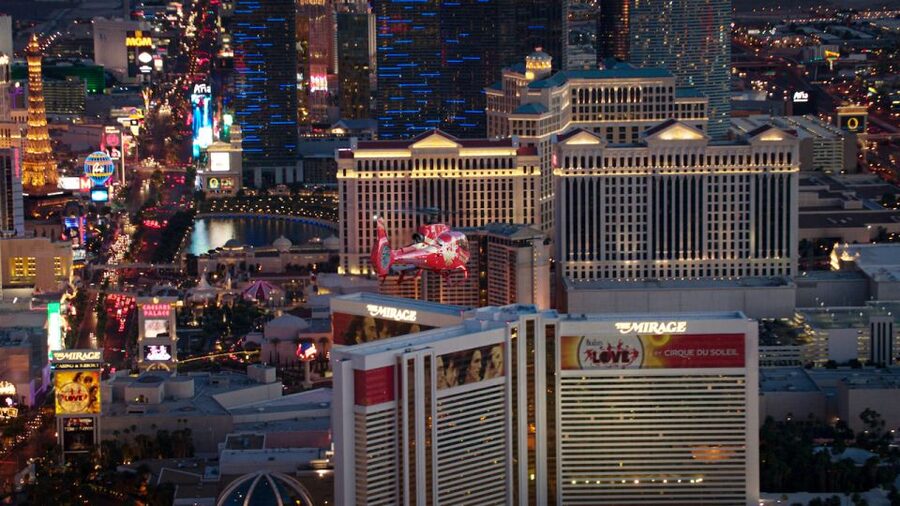 Las Vegas: Night Helicopter Flight over Las Vegas Strip - Who should book this flight?