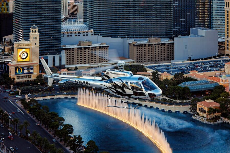 Las Vegas: Nighttime Helicopter Flight over the Strip - Weather, timing, and practical limits