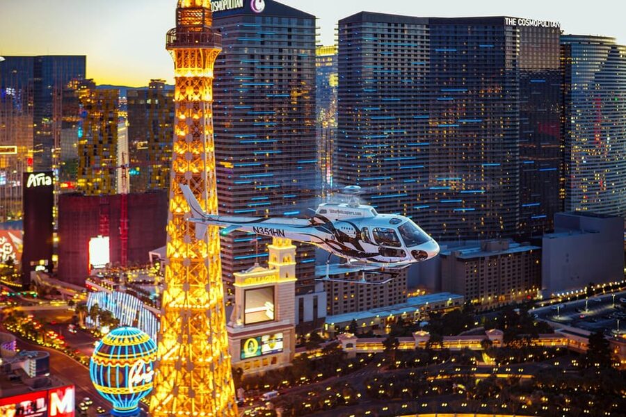 Las Vegas: Nighttime Helicopter Flight over the Strip - Who will enjoy this flight most