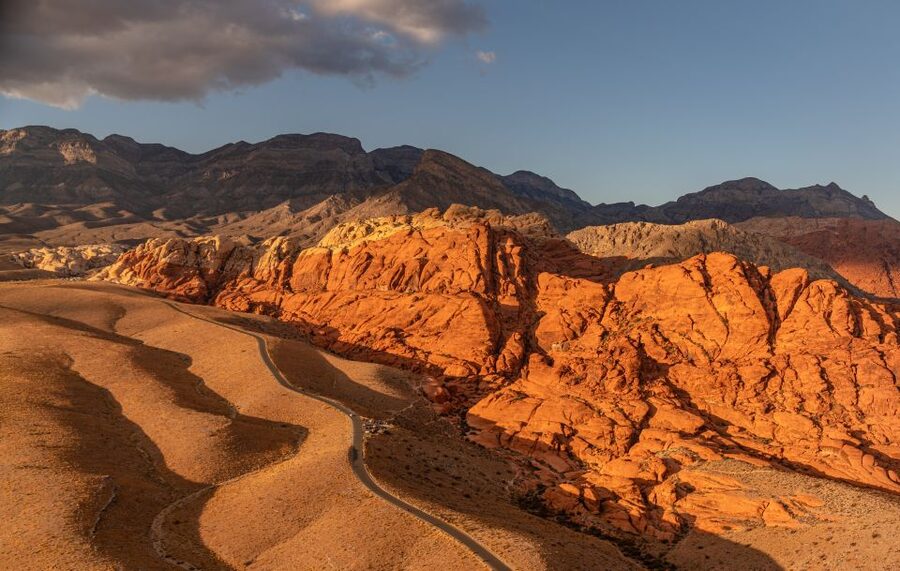 Las Vegas: Red Rock Canyon Helicopter Landing Tour - The private landing at 2,900 feet
