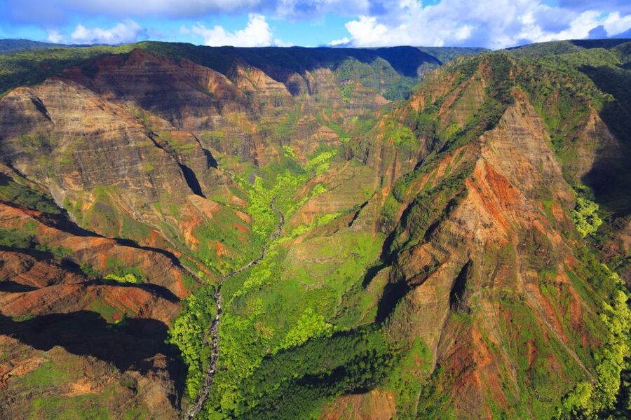 Lihue: Deluxe Waterfall Safari Helicopter Tour - Key points to know before booking
