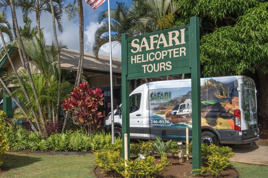 Lihue: Deluxe Waterfall Safari Helicopter Tour - What the cabin feels like during the flight