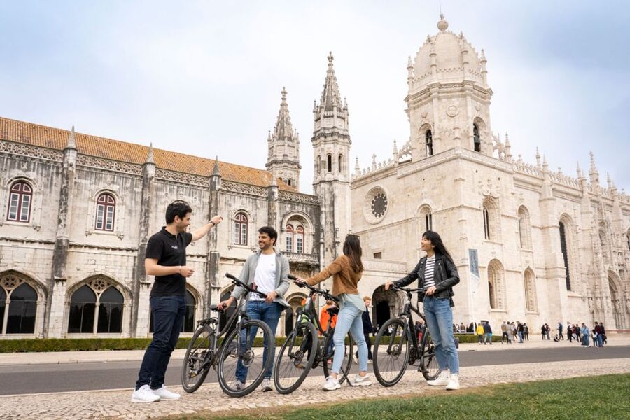 Lisbon: Guided Bike Tour, Helicopter Flight, and Boat Trip - Who will enjoy this Lisbon combination tour
