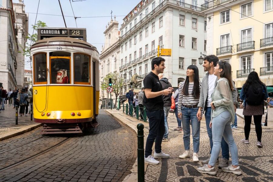 Lisbon: Helicopter Ride, Boat Trip, & Old Town Walking Tour - The helicopter flight is the grand finale