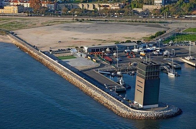 Lisbon: Helicopter Tour over Estoril & Cascais - Weather and scheduling can change the day