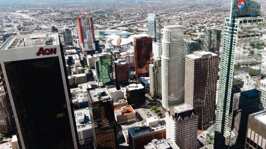 Los Angeles: Downtown Landing Helicopter Tour - What the flight feels like