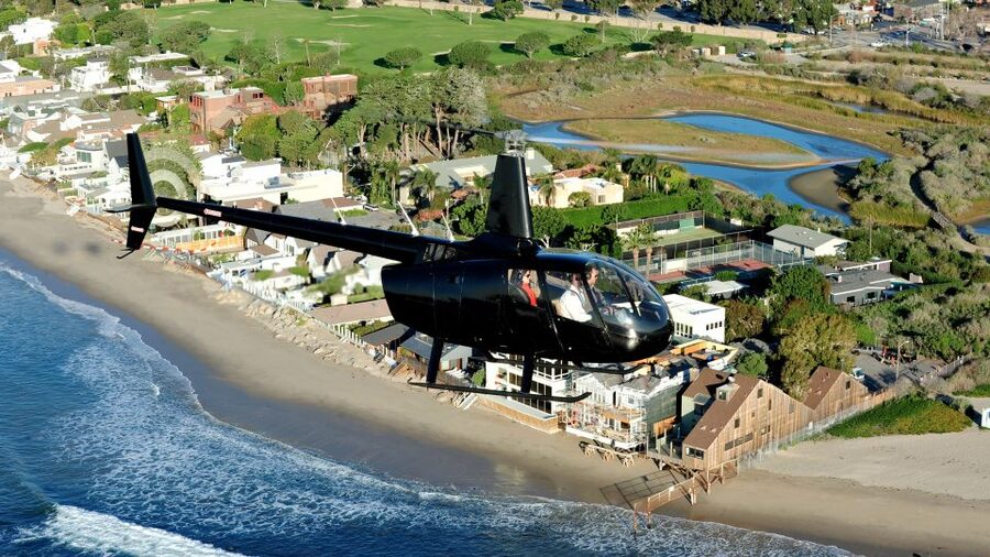 Los Angeles Helicopter Tour & Malibu Mountaintop Landing - What the private format changes