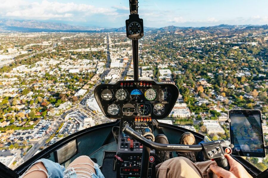 Los Angeles: Private 1-Hour Sightseeing Helicopter Tour - Bel Air and Beverly Hills