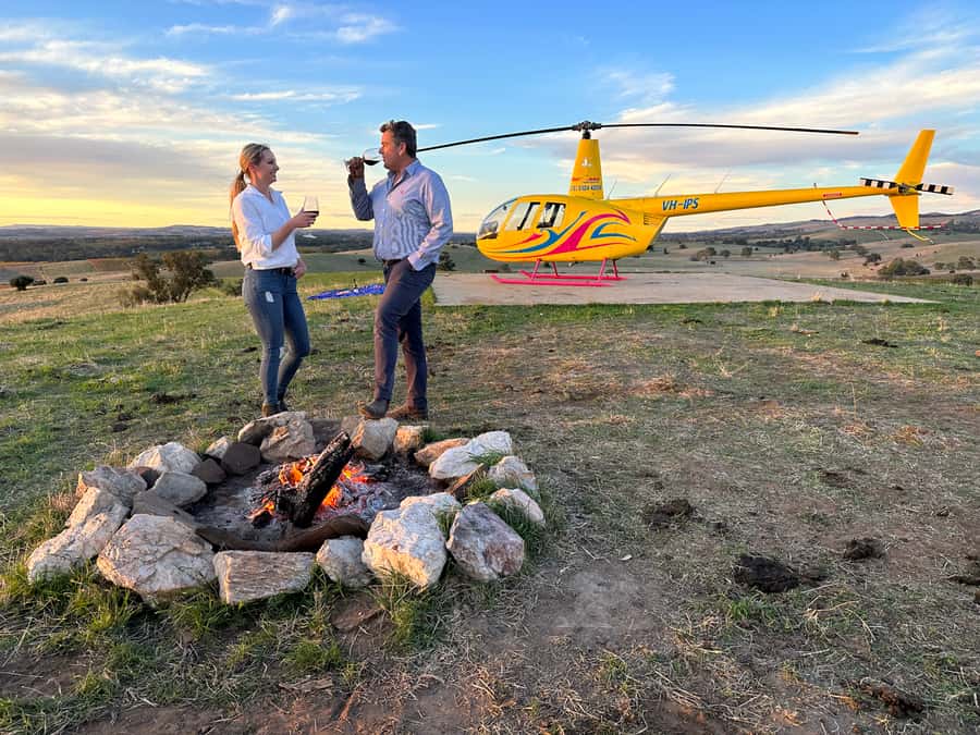 Lyndoch: Barossa Valley Helicopter Flight & Romantic Picnic - Two hours with Barossa wine and local produce