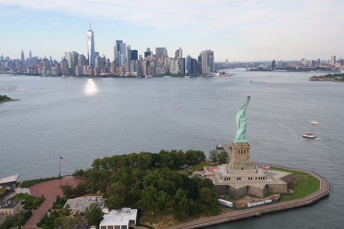 Manhattan Helicopter Tour from Westchester (Shared) - Why the 45-minute route earns its keep
