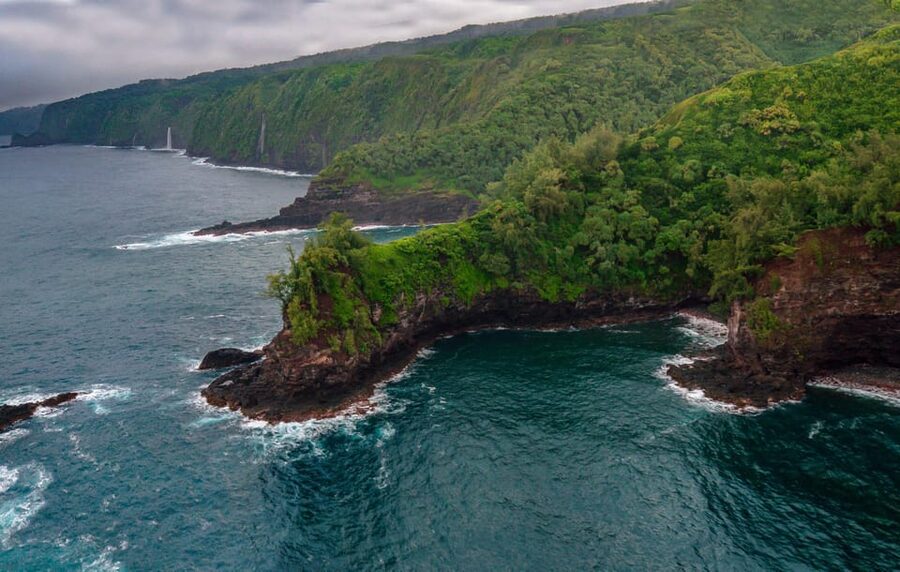 Maui and Molokai: Spectacular Helicopter Tour - The Ulupalakua Ranch Landing