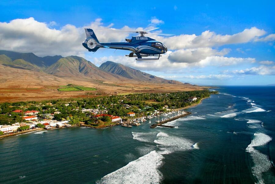 Maui: Waterfalls of West Maui and Molokai Helicopter Tour - Why this helicopter route is worth considering
