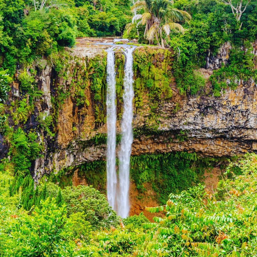 Mauritius: Underwater waterfall by Helicopter tour - Grand Bassin and the Kanaka Crater
