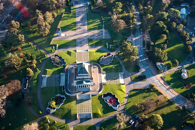 Melbourne City Scenic Helicopter Ride - Albert Park Lake and the Formula 1 circuit
