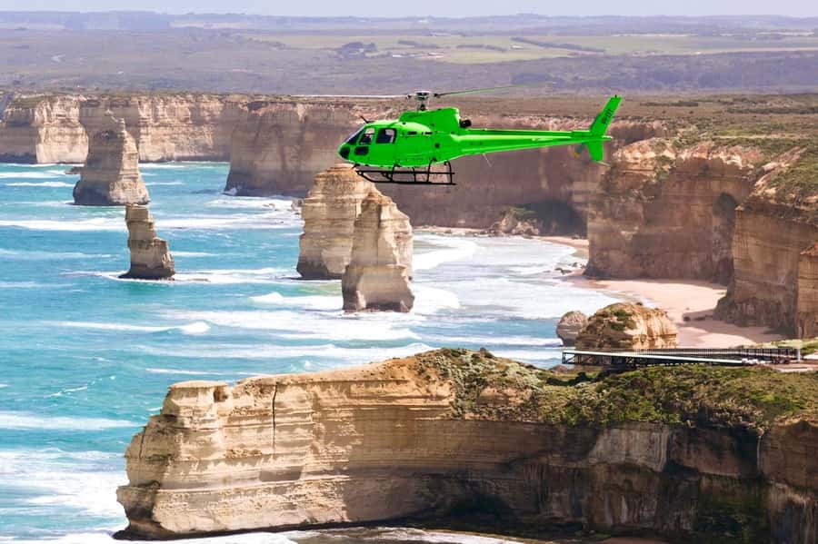 Melbourne: Private Helicopter Flight to the 12 Apostles - The Arch, London Bridge, and The Grotto