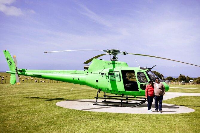 Melbourne to 12 Apostles VIP Helicopter Tour (1 hour Flight) - The pilots and the feel of the flight