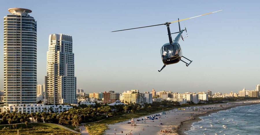 Miami: 30-Minute Helicopter Tour - Beach, Downtown & Islands - South Beach and Miami Beach from the air