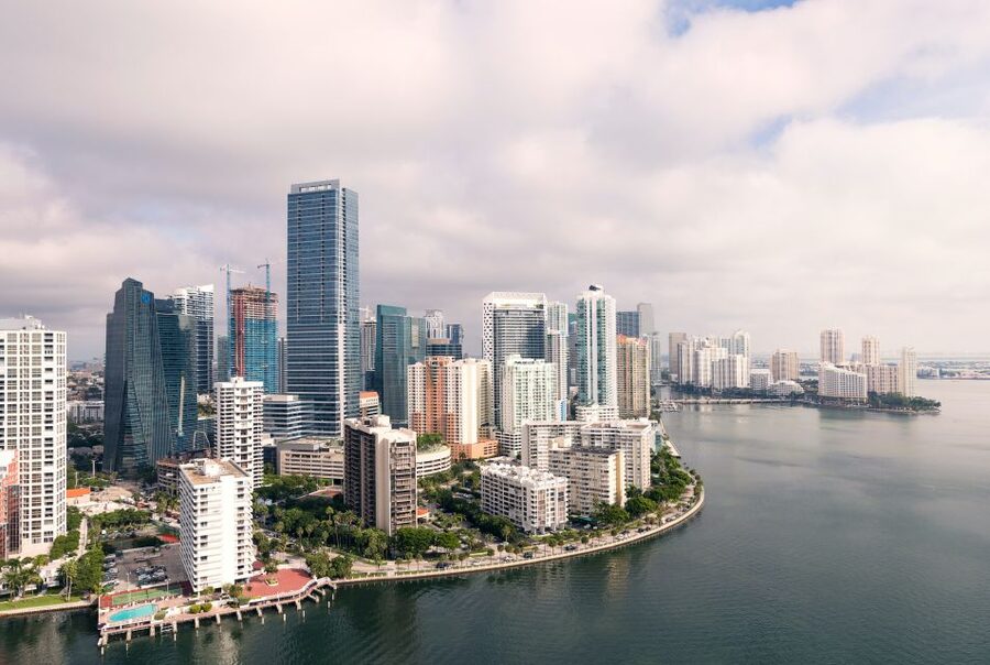 Miami: 30-Minute Helicopter Tour - Beach, Downtown & Islands - Star Island, Venetian Islands, and Palm Island