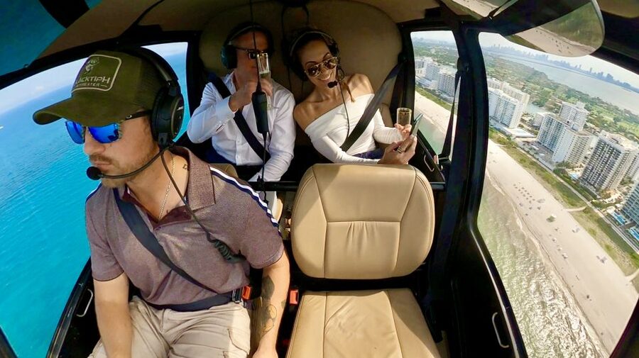 Miami: 30-Minute Private Helicopter Tour with Champagne - Key points at a glance