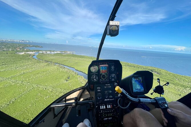 Miami Helicopter Tour: Best Sightseeing Adventure in Miami - Coconut Grove and Biscayne Bay
