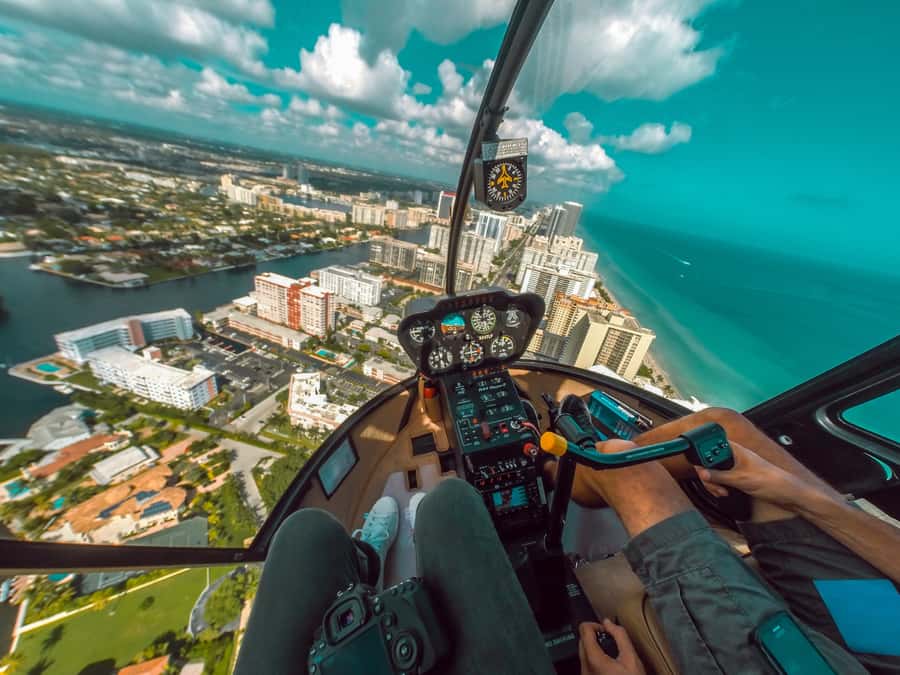 Miami: Luxury Private Helicopter Tour - South Beach, Surfside, Bal Harbor, and Sunny Isles