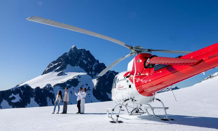 Milford Sound Extended Helicopter Flight & 3 Landings - Leaving Queenstown for Milford Sound