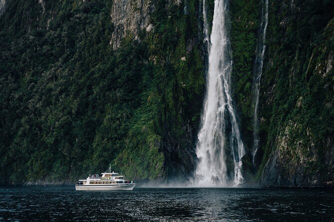 Milford Sound Helicopter and Cruise Tour from Queenstown - Who will enjoy this most?