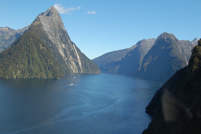 Milford Sound Helicopter Flight and Cruise from Queenstown - The second landing on a remote alpine site
