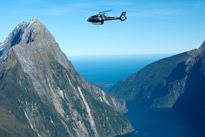 Milford Sound Helicopter Flight and Cruise from Queenstown - Leaving Queenstown from Frankton