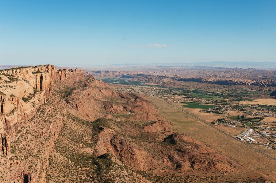 Moab: Corona Arch Canyon Run Helicopter Tour - Corona Arch, Jeep Arch, and Uranium Arch on the return