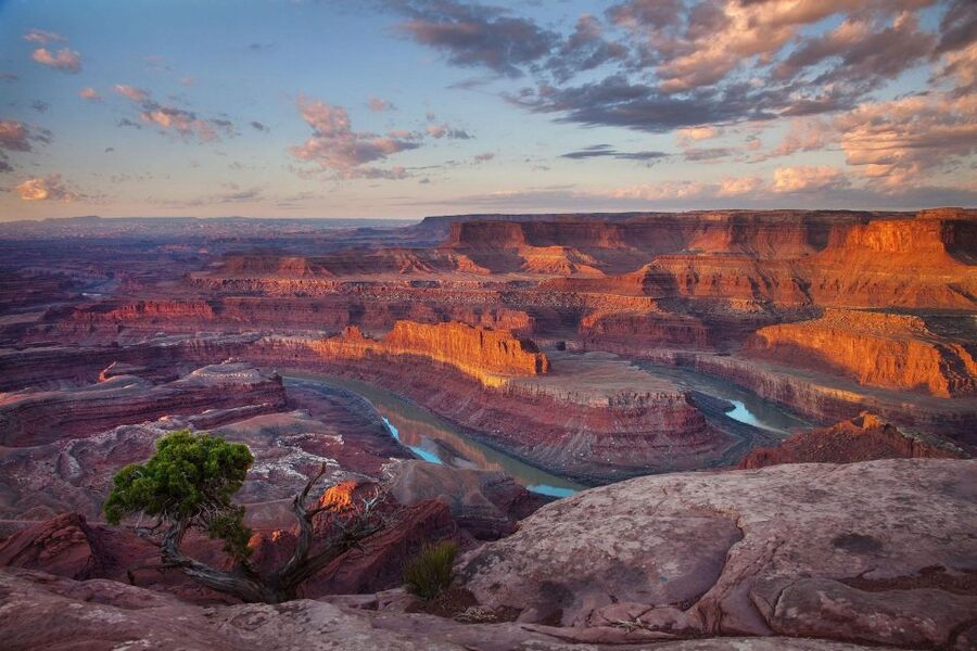 Moab: Island in the Sky of Canyonlands Helicopter Tour - Canyonlands and the Colorado River