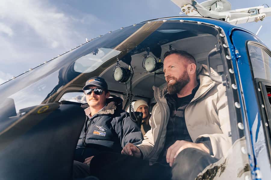Mount Cook: 25-Minute Alpine Vista Helicopter Flight - Seating matters more than you might expect