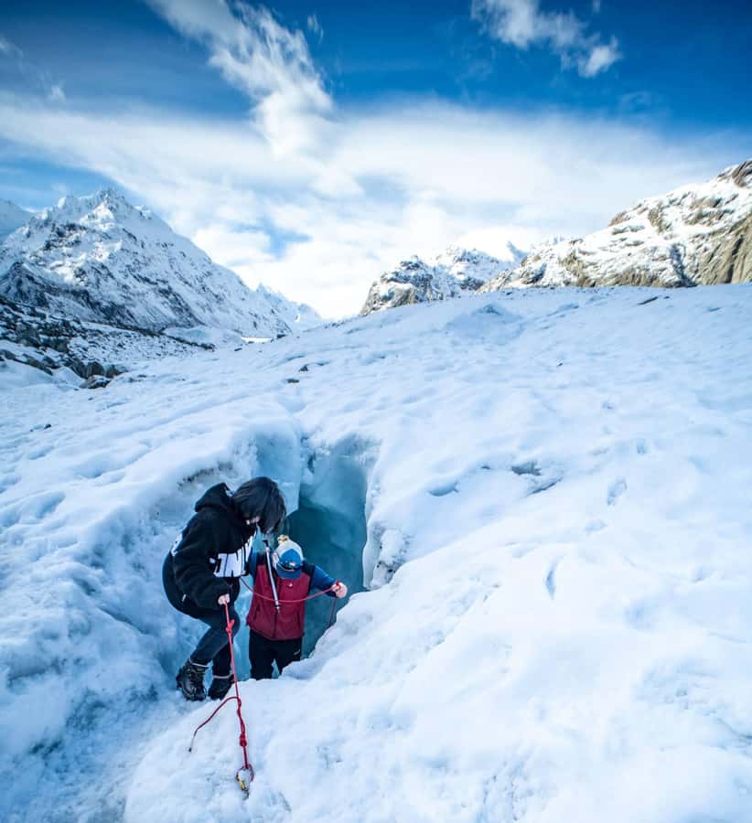 Mount Cook: 3 Hour Heli Hike to the Tasman Glacier - The 15-minute flight to the Tasman Glacier