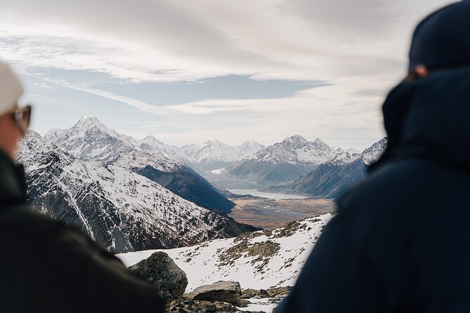 Mount Cook: Alpine Vista Helicopter Flight with Alpine Landing - Meeting at the Mount Cook area base