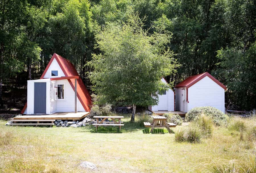 Mount Cook: Glentanner High Country Heli Hike - The restored field station and its small exhibition