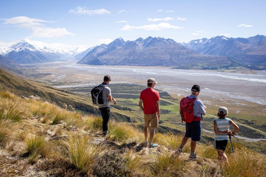 Mount Cook: Glentanner High Country Heli Hike - The guides make the difference