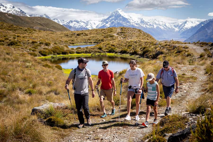 Mount Cook: Glentanner High Country Heli Hike - Physical demands and who should skip it