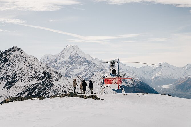 Mount Cook: Mountains High 40-Minute Helicopter Flight - Flying over Hochstetter Icefall and Tasman Glacier