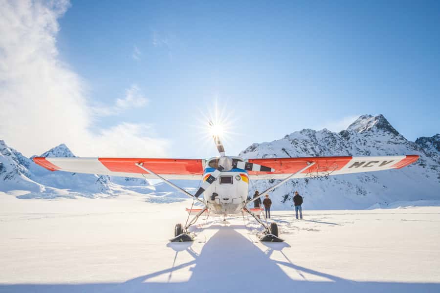Mount Cook: Ski Plane and Helicopter Glacier Combo Flight - Pilots, commentary, and the feeling of safety