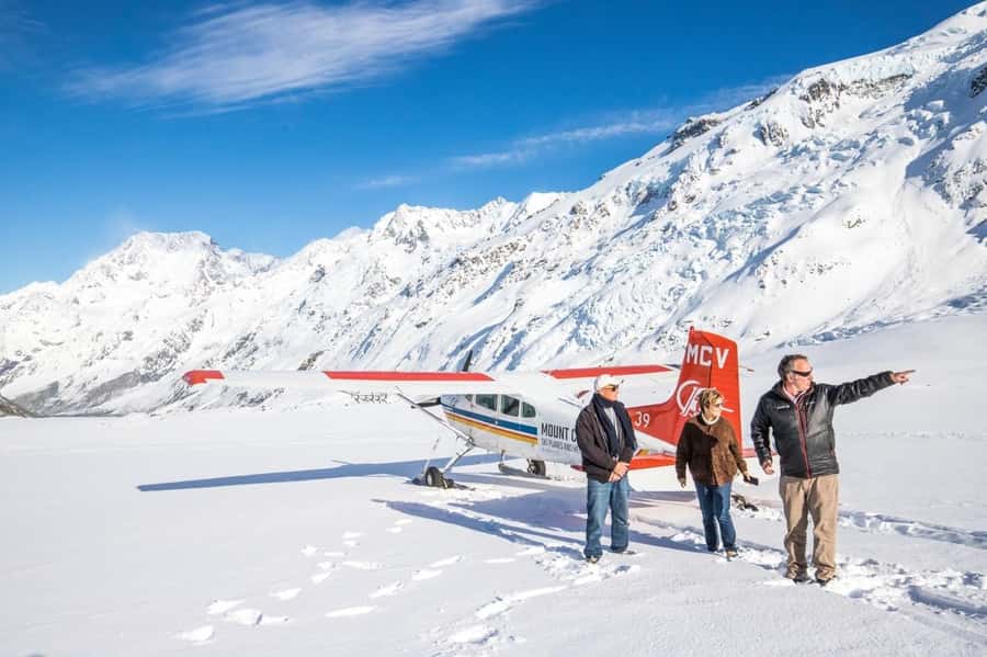 Mount Cook: Ski Plane and Helicopter Glacier Combo Flight - What to bring, and what must stay behind