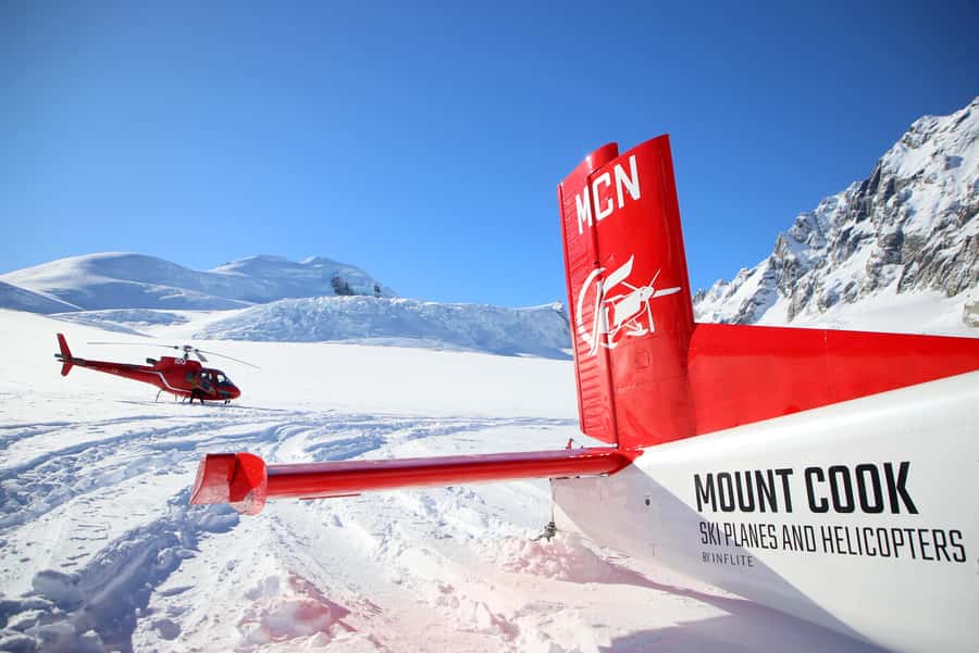 Mount Cook: Ski Plane and Helicopter Glacier Combo Flight - The flight over the Tasman Valley