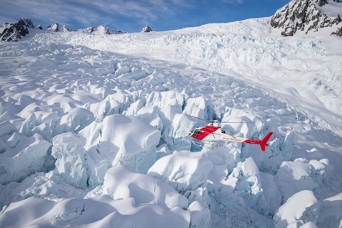 Mount Cook Spectacular Helicopter Flight from Fox Glacier - Franz Josef Glacier and the high snow