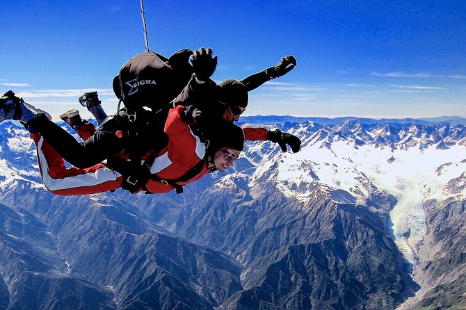 Mount Cook Spectacular Helicopter Flight from Franz Josef - Crossing the Southern Alps toward Aoraki / Mount Cook