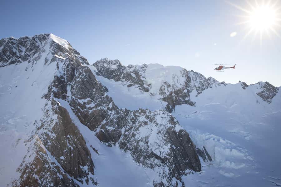 Mount Cook: Tasman Glacier Helicopter Flight - Seeing the Hochstetter Icefall from the air