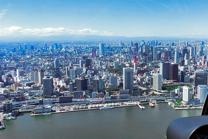 Mt. Fuji & Tokyo Helicopter Tour【90 mins】 : Close to Mt.Fuji! - Private Group Size and Passenger Limits