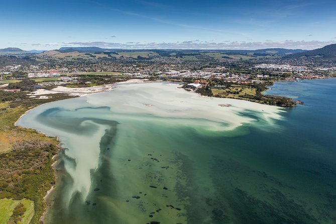 Mt Tarawera Helicopter Tour with Volcano Landing - Why the small group matters