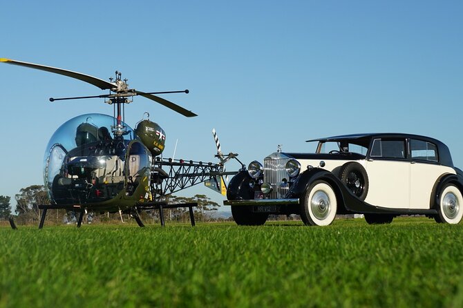 Napier Helicopter Flight & Classic Car Transfer - From the Napier iSite to the airport in classic style