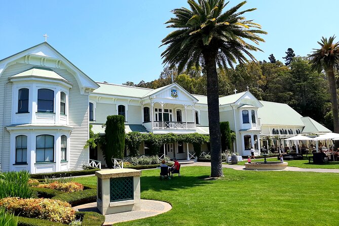 Napier Helicopter Flight & Classic Car Transfer - Why the $409.26 price can make sense