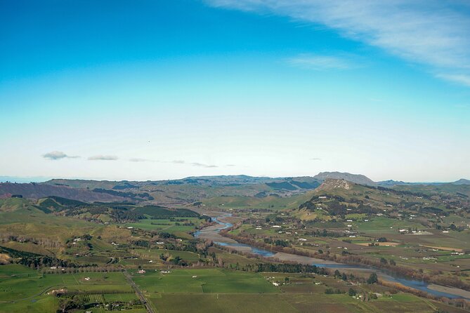 Napier Helicopter Flight & Classic Car Transfer - Who will get the most from this flight